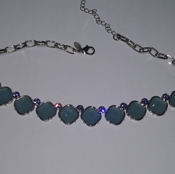 Necklace - Picture 1 of 2